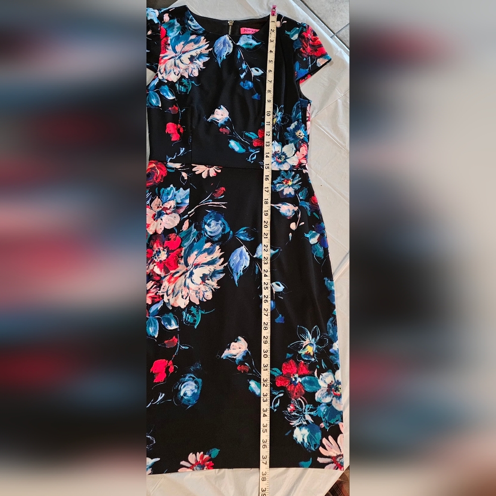 Betsey Johnson Black Floral Pencil Skirt Dress Size 2 - Picture 13 of 13